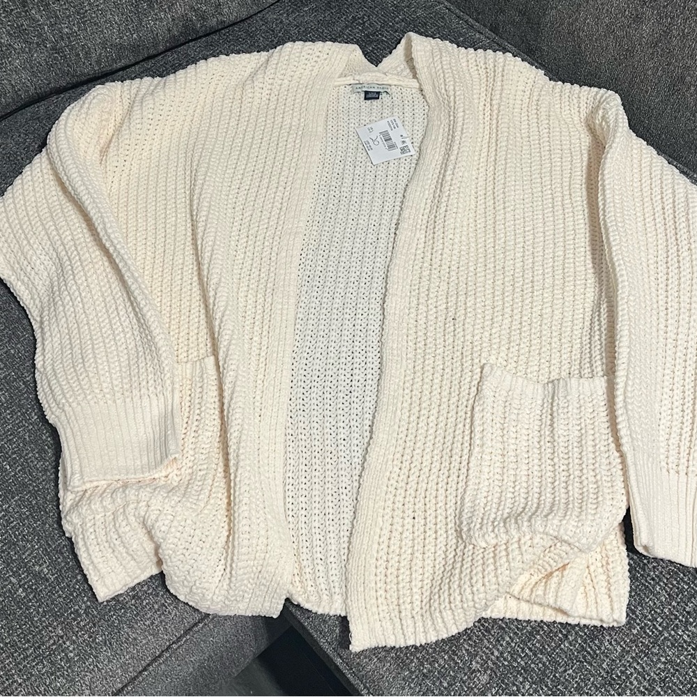 American Eagle Outfitters Cream Knit Cardigan - Picture 2 of 4